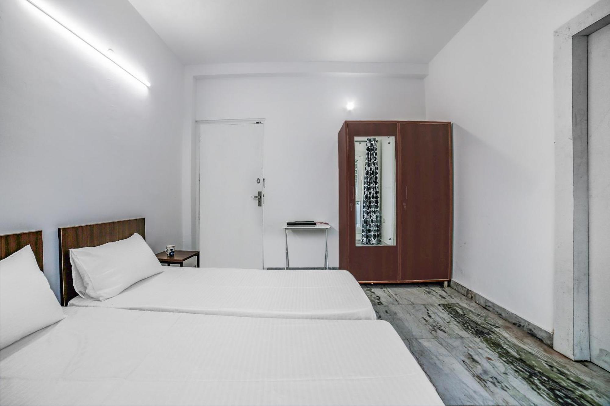 Collection O Shejal Residency Ξενοδοχείο Γκουργκάον Εξωτερικό φωτογραφία